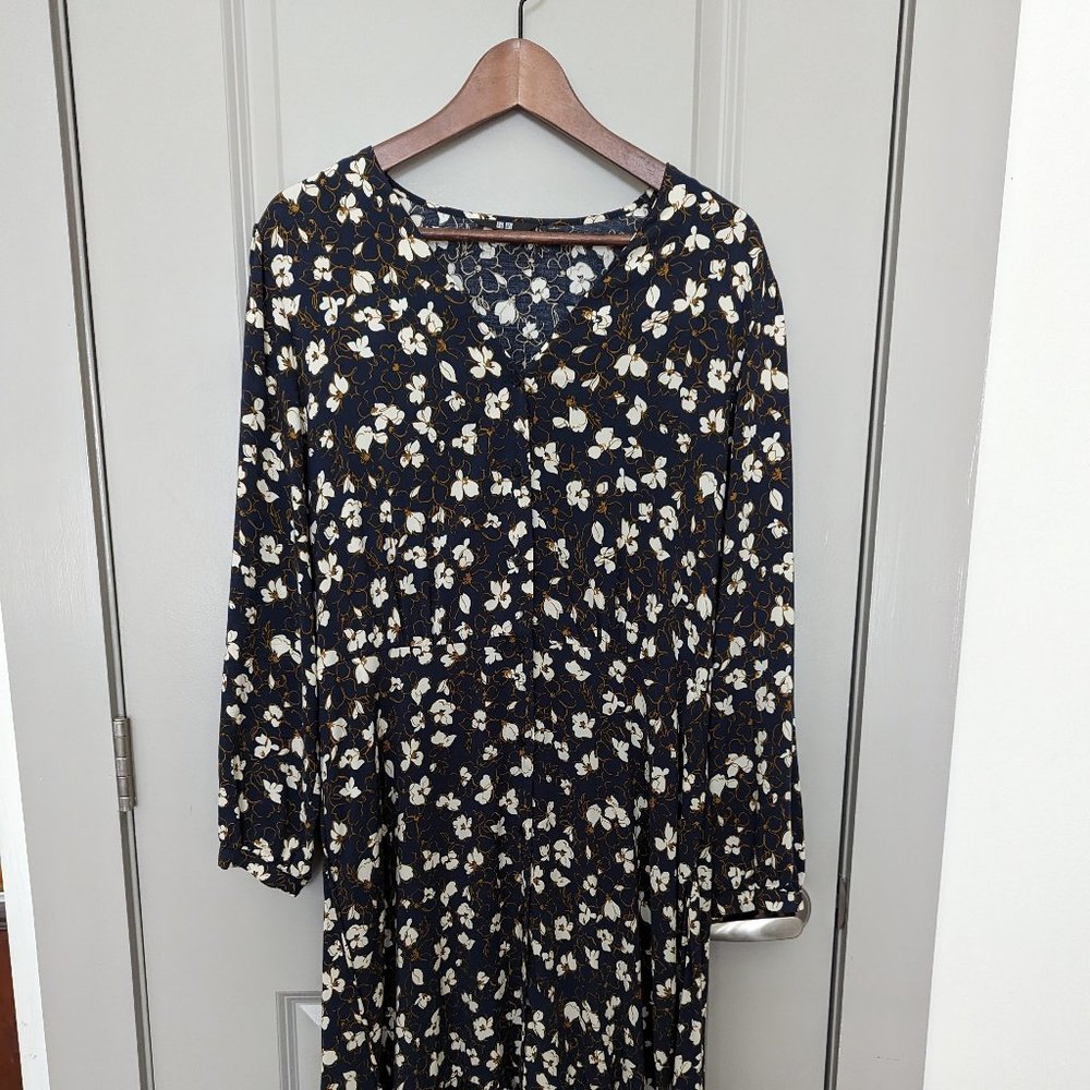 Printed V-Neck Long-Sleeve Flare Dress